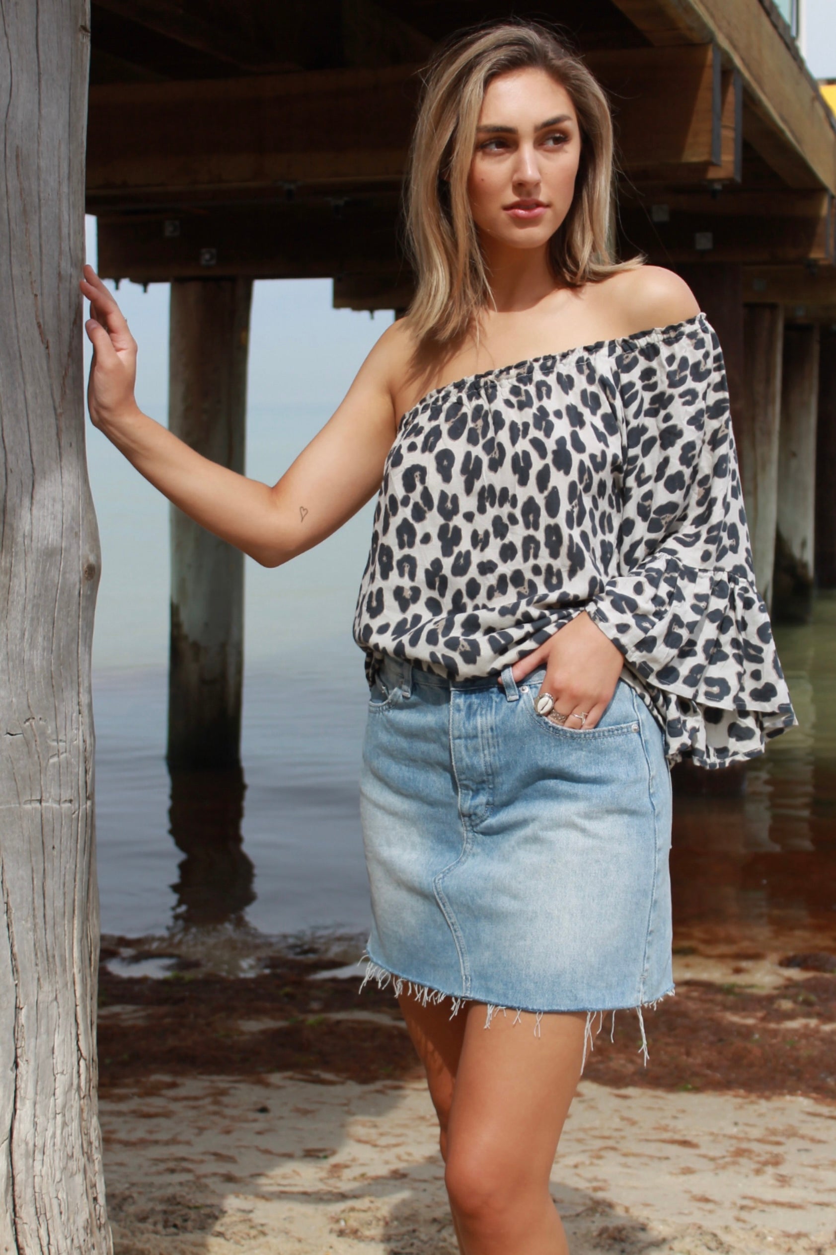 Bijou ONE SIZE Off The Shoulder Havana Top BLACK – Bijou The Label
